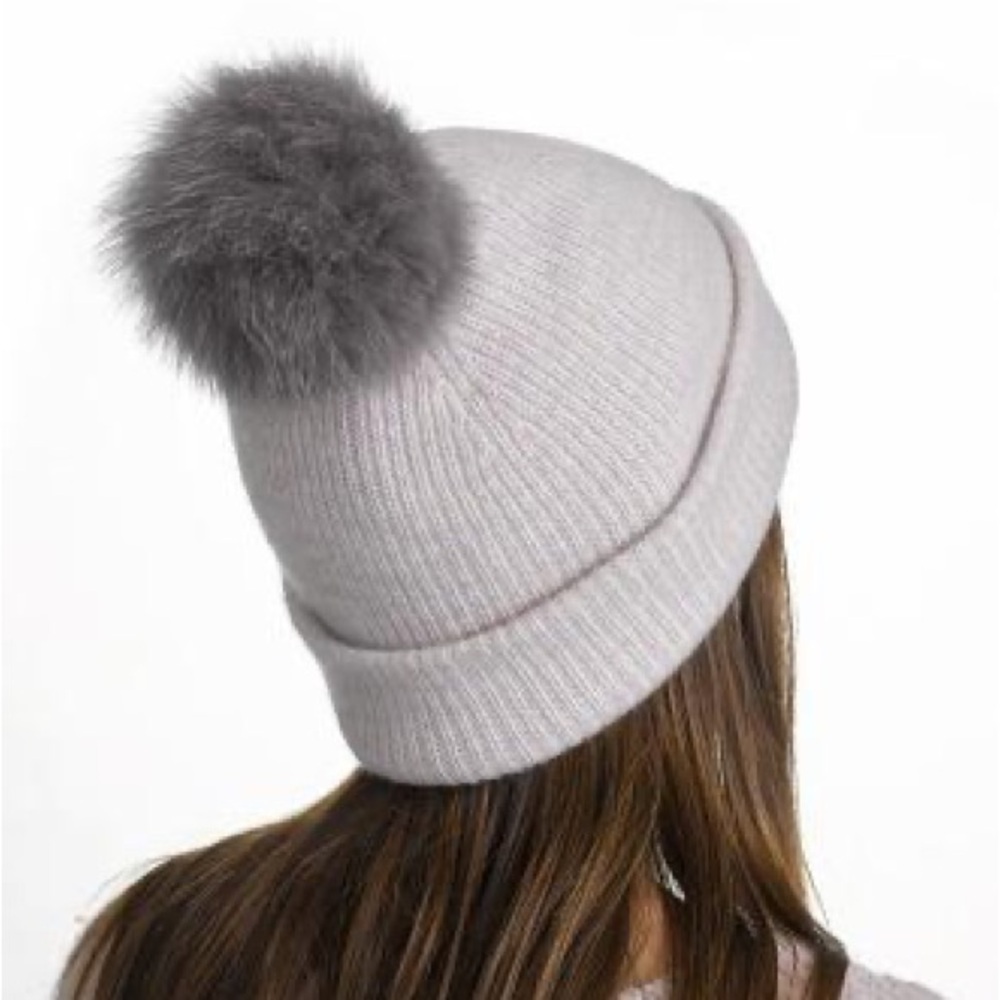 White + Warren - Fur Pom Pom Rib Beanie in Gray